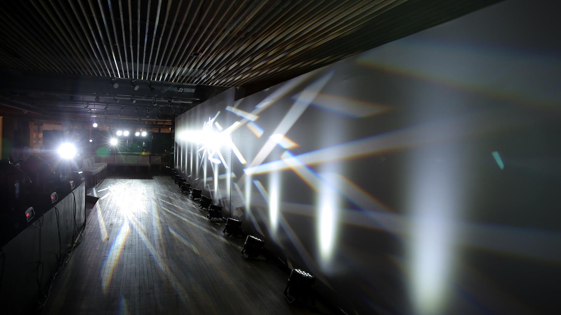 时装走秀t台搭建费用 上海时装发布会场地布置效果图