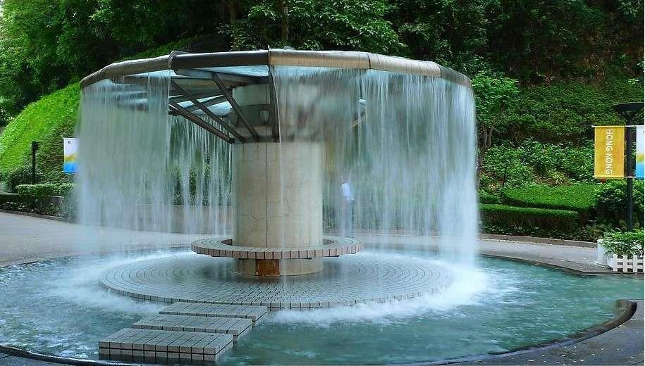室外景观池小喷泉设计图片