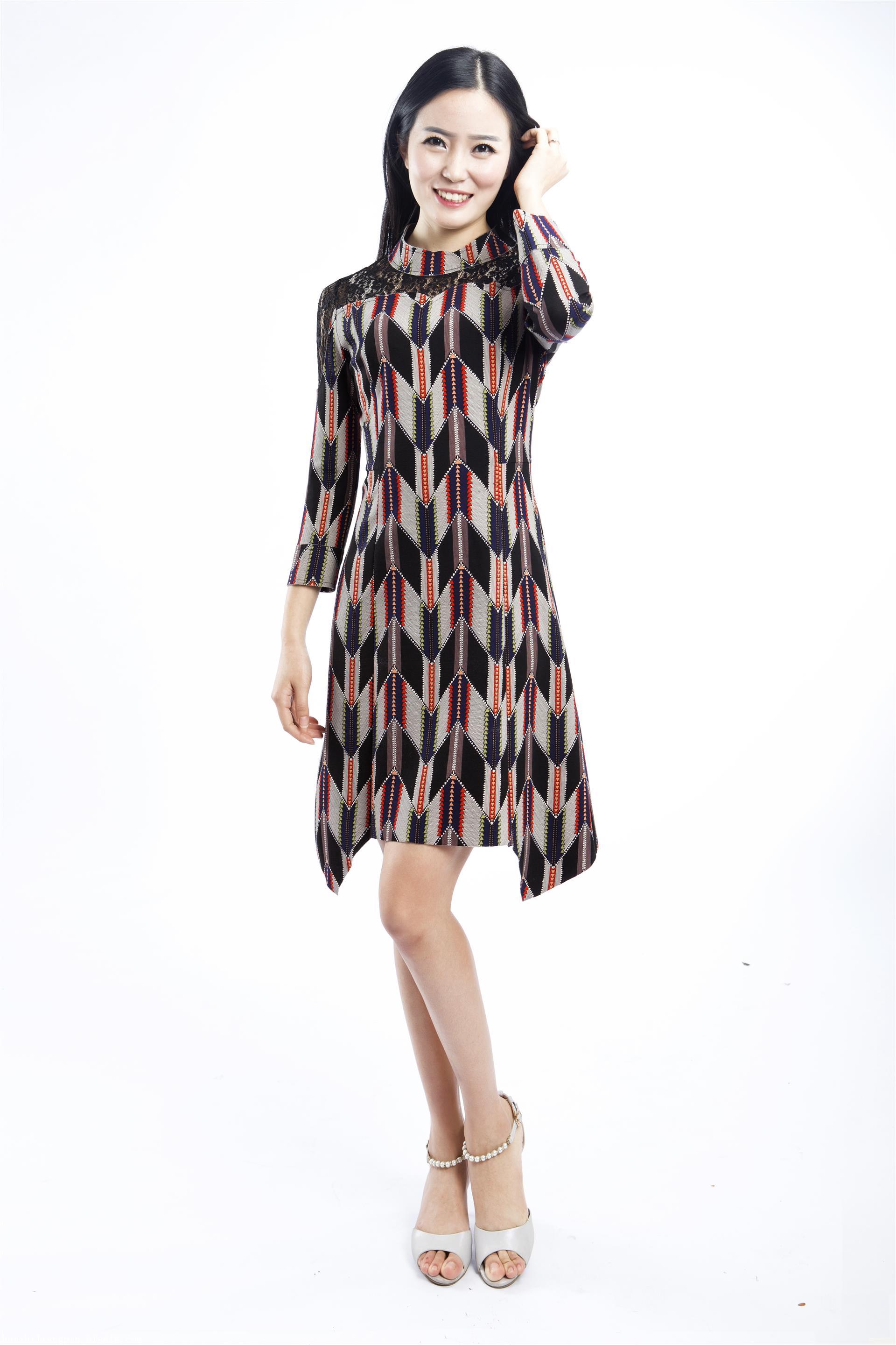 梵姿汉派大码品牌春装一手尾货货源分份批发