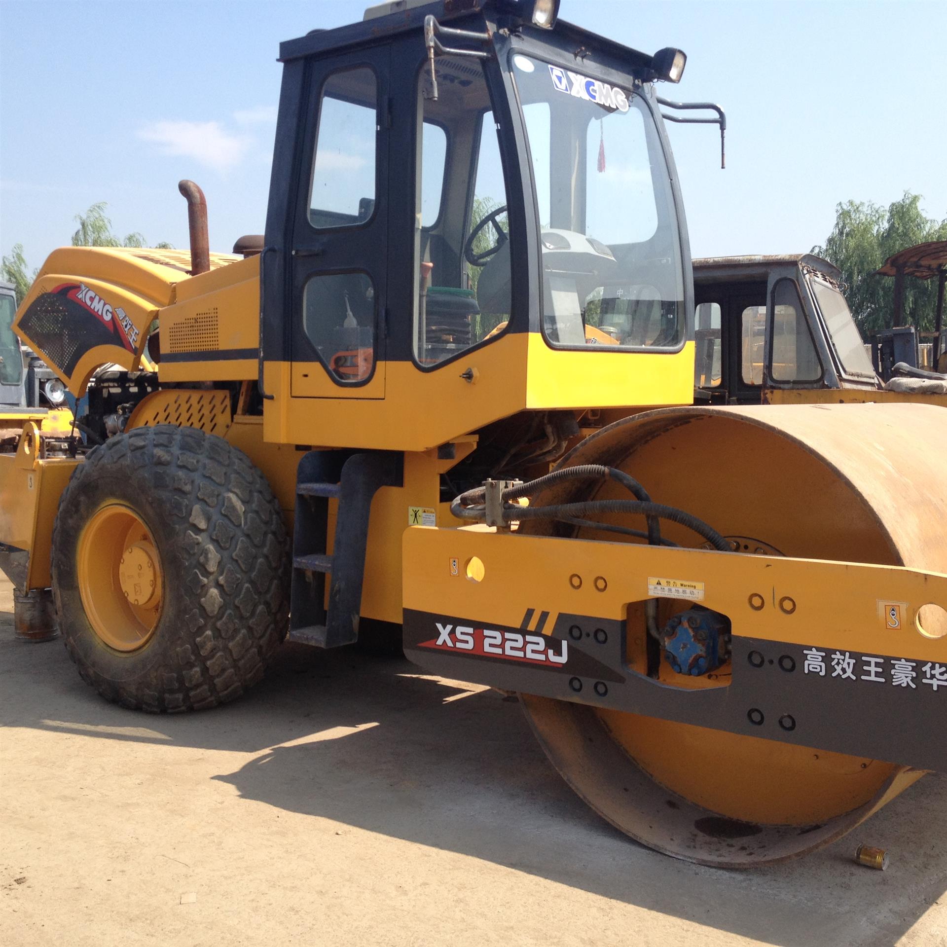 二手徐工压路机 9成新22吨